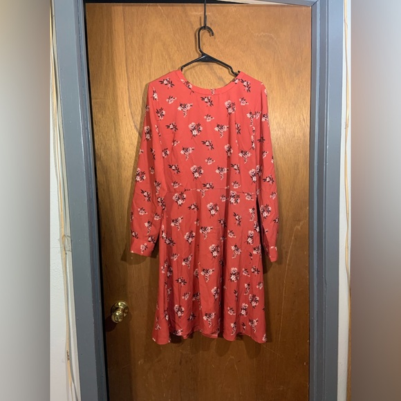 LOFT Dresses & Skirts - SALE Loft Dress Long Sleeve Floral Size 12
